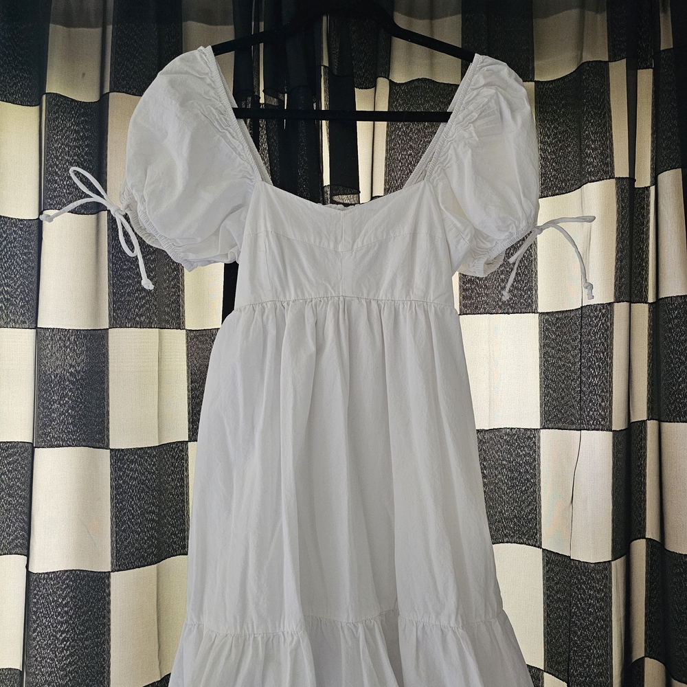 Elegant White Midi Dress